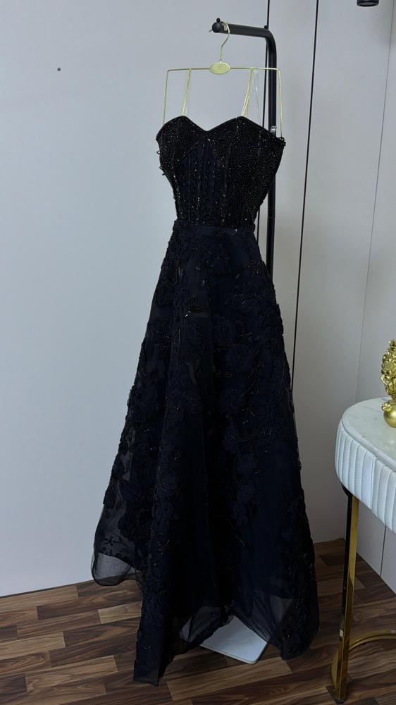 Evening dress black material, evening pattern, original rose, double flared, hidden on chest, hand embroidery, elegant