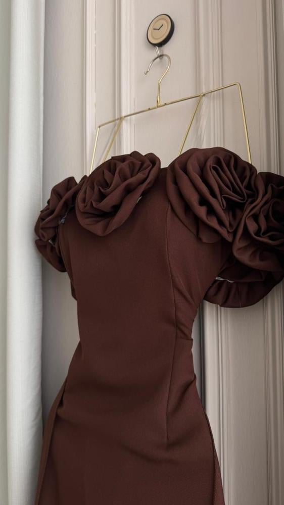 Elegant evening dress purple, high-quality, Barbie style