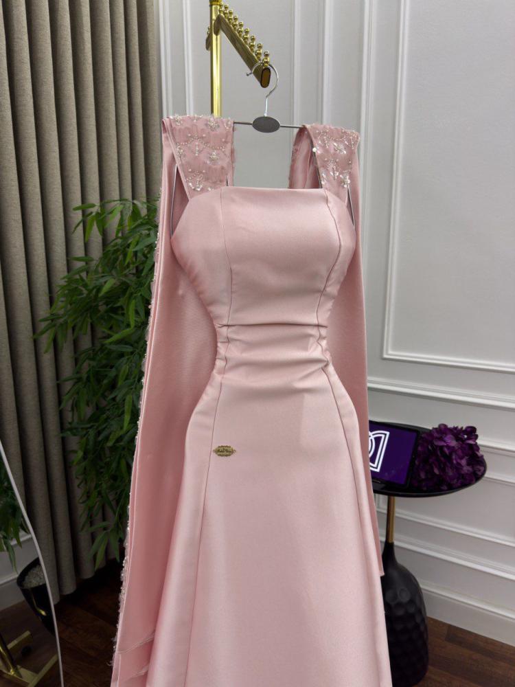 Pink evening dress, bicado style, with a train, embroidered, with a beaded border.