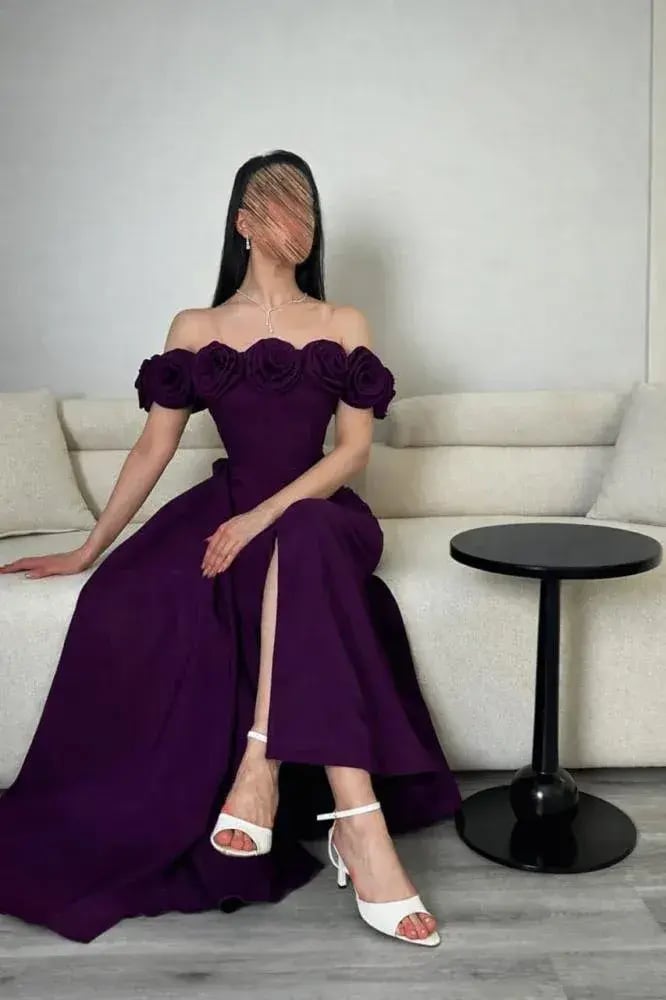 Elegant evening dress purple, high-quality, Barbie style