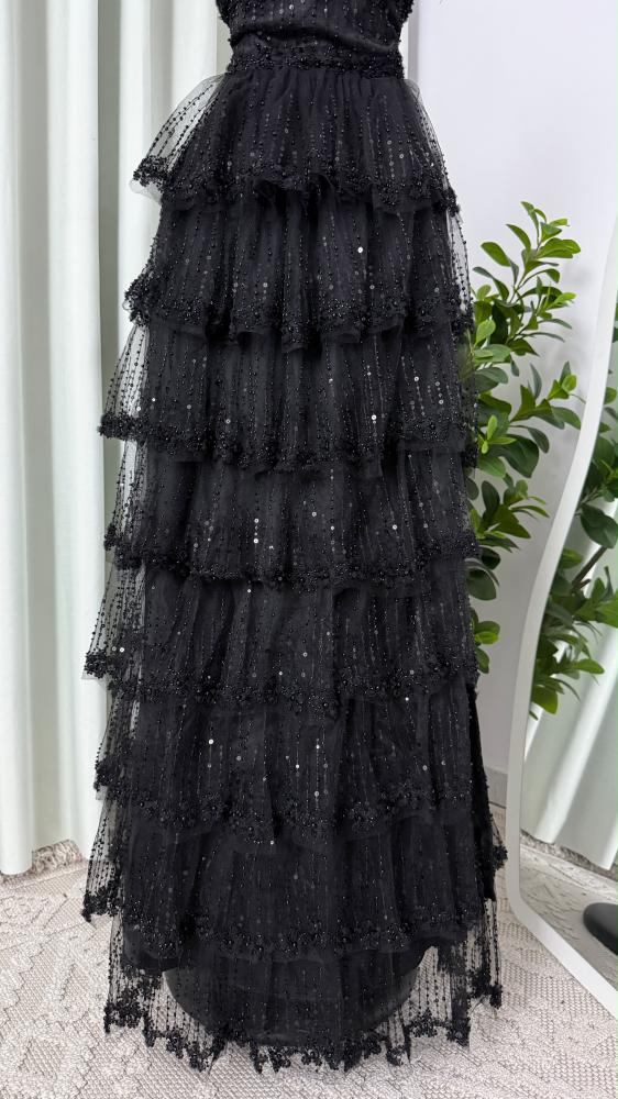 فستان سهرة أسود الخامة خرز وتل للمناسبات والأعراس