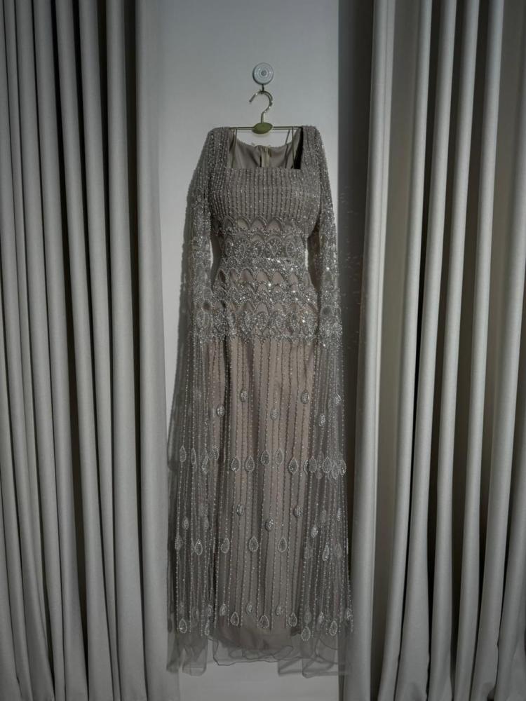 Evening dress silver fabric | beaded embroidery lining torn