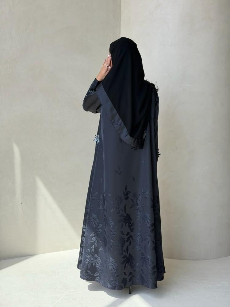 عباية سُلاف