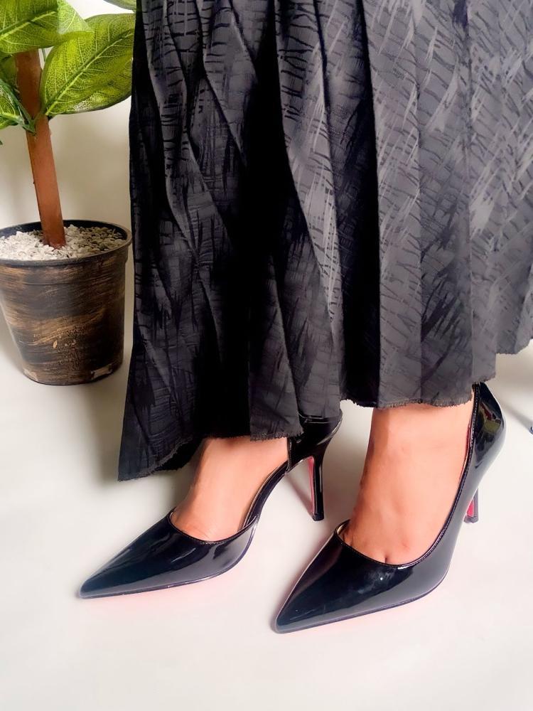 كعب كريستيان لوبوتان Christian Louboutin