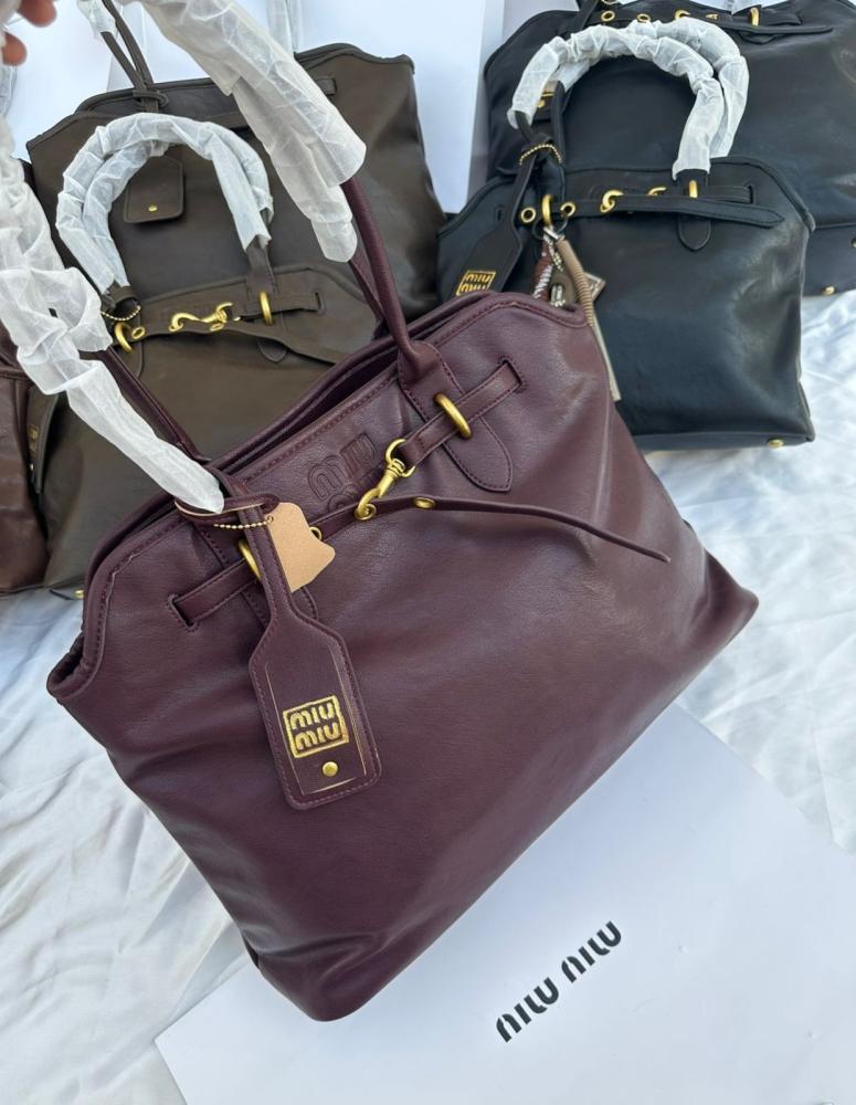 حقيبة Miu Miu