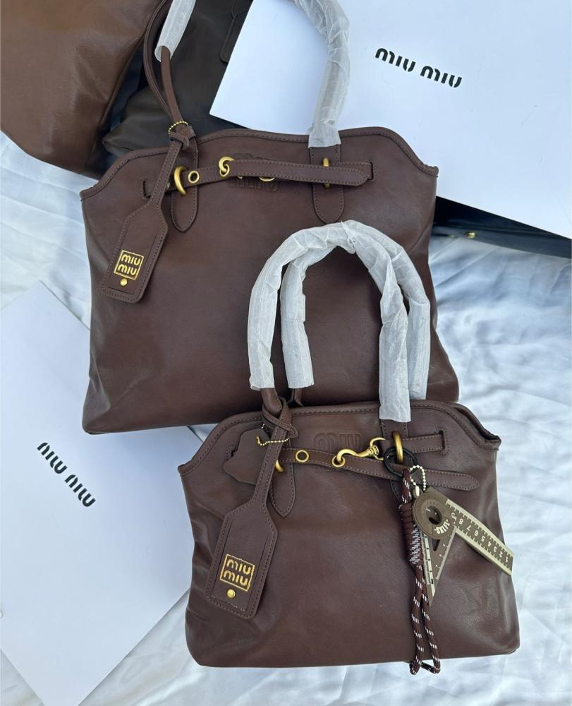 حقيبة Miu Miu