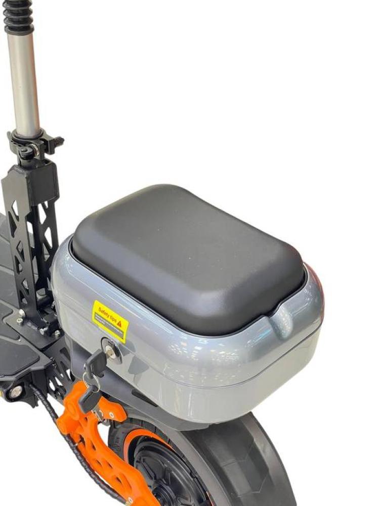 The Beast Scooter M5 Pro with a 1800-watt motor power