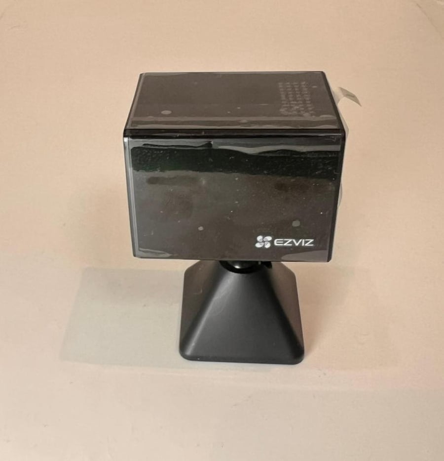 كاميرا مراقبة ذكية EZVIZ CB2 4G بدقة 2K وبطارية قابلة للشحن
