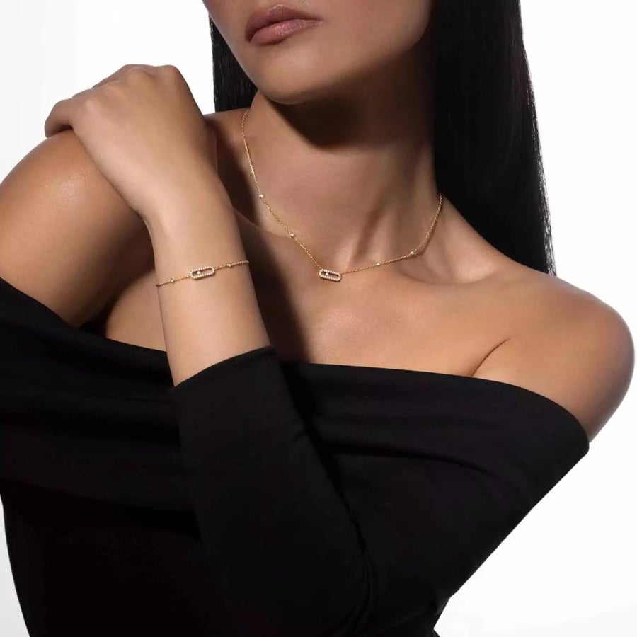 قلادة موڤ اونو