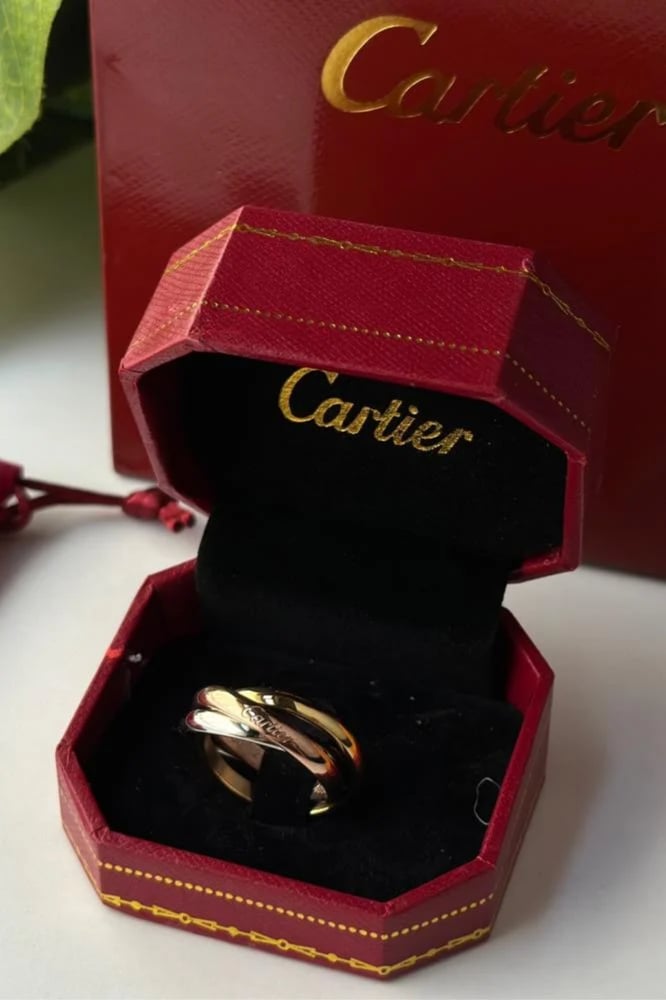 خاتم كارتييه  ( Cartier )  مع ملحقات عاديه