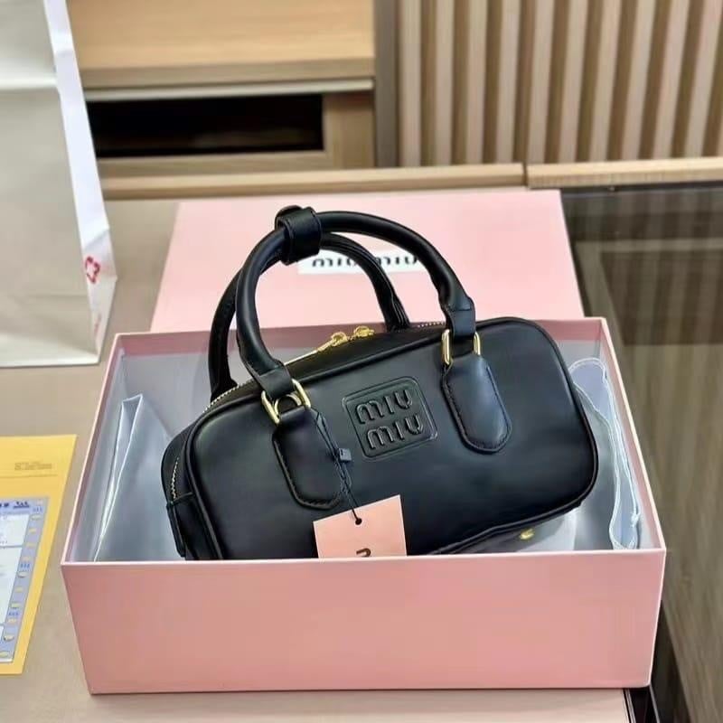 شنطه ميو ميو