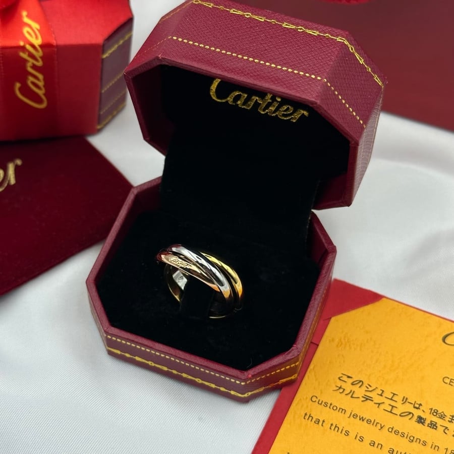 خاتم كارتييه  ( Cartier )  مع ملحقات عاديه