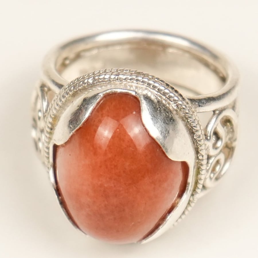 Dur Hosseini ring