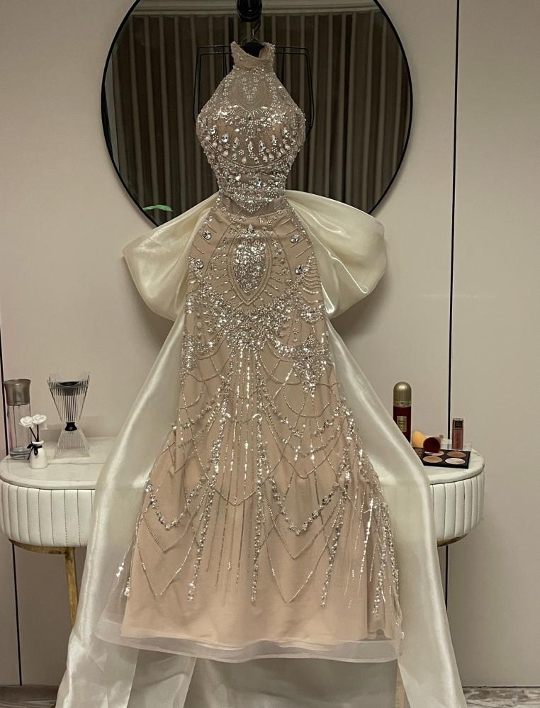 فستان تنفيذ R BOUTIQIE