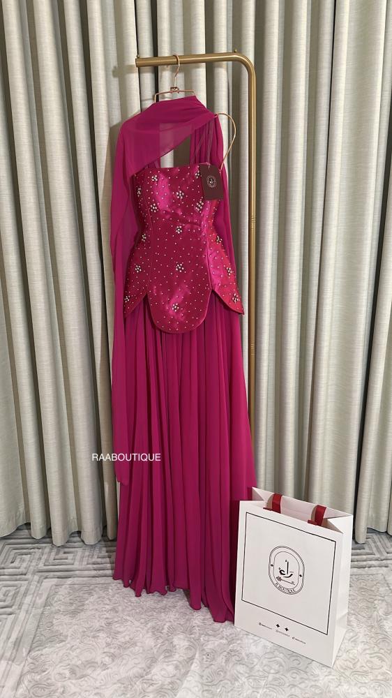 فستان تنفيذ R BOUTIQUE