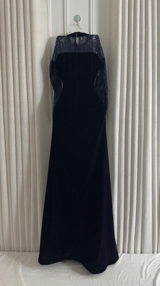 فستان تنفيذ R BOUTIQUE