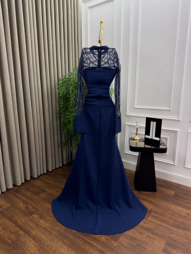Dress by R BOUTIQUE