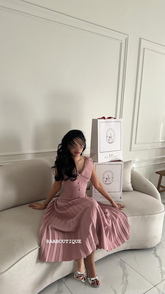 فستان تنفيذ R BOUTIQUE