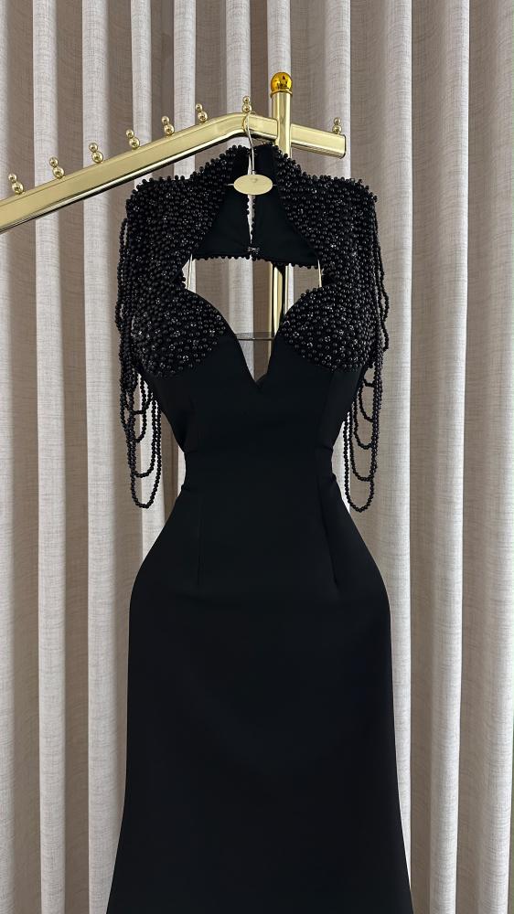فستان تنفيذ R BOUTIQUE