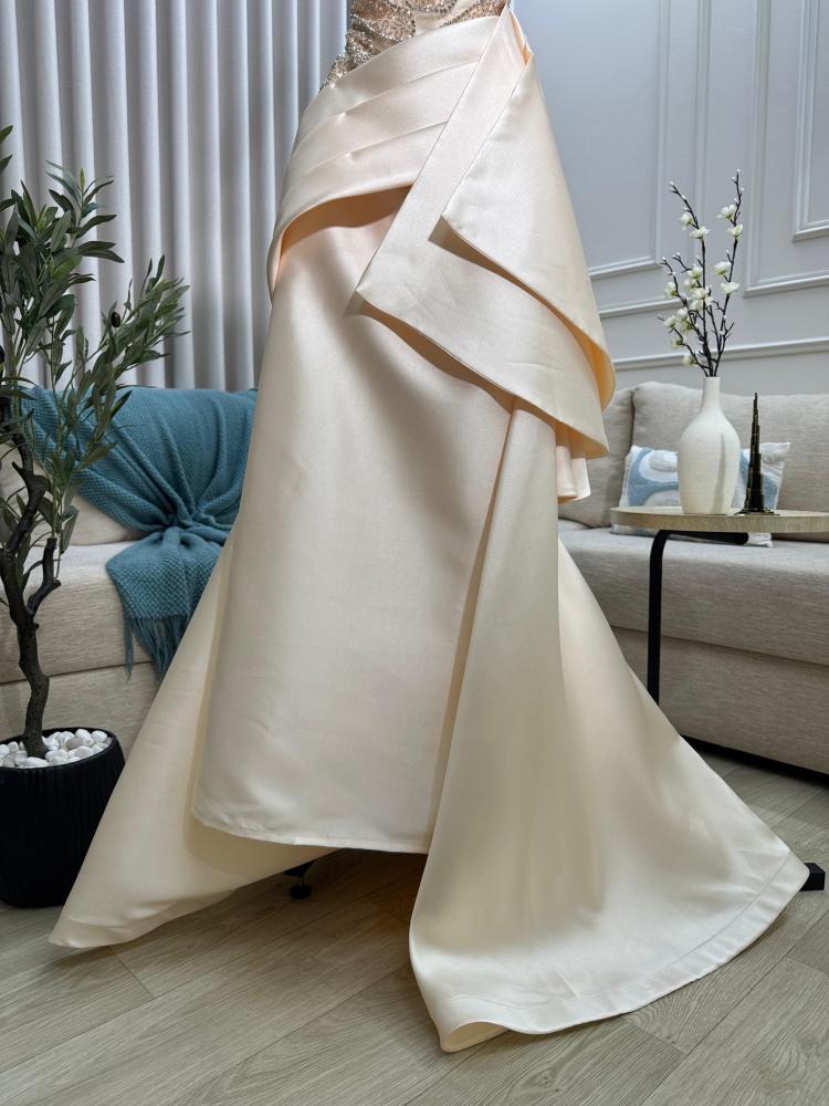 فستان تنفيذ R BOUTIQUE