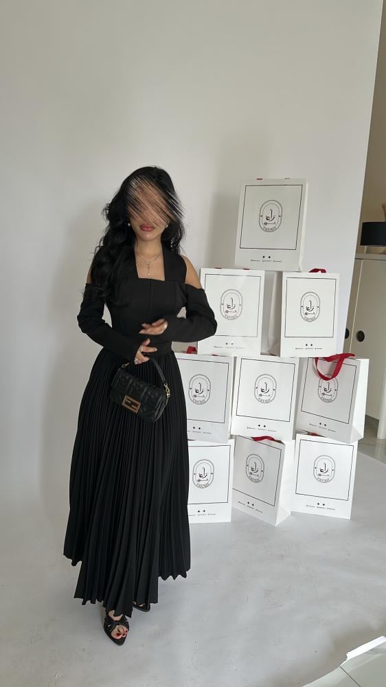 فستان تنفيذ R BOUTIQUE