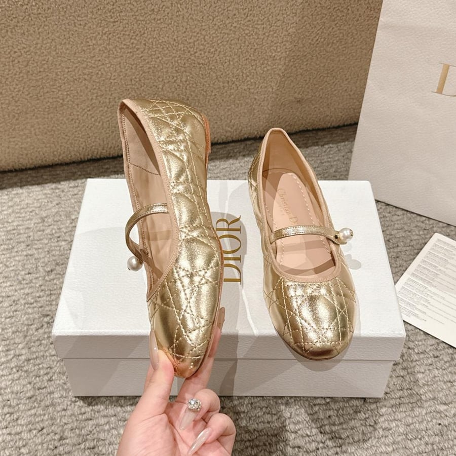 Dior  Ballet عده الوان