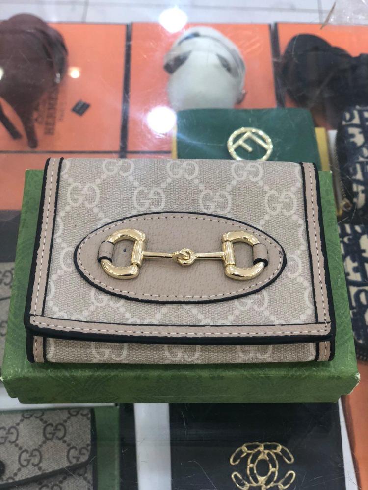 بوك بيج 946