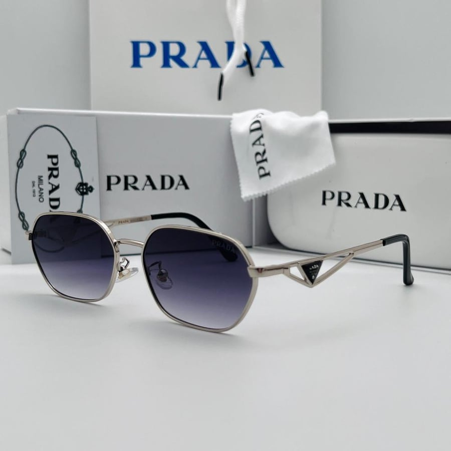 نظارة برادا PRADA