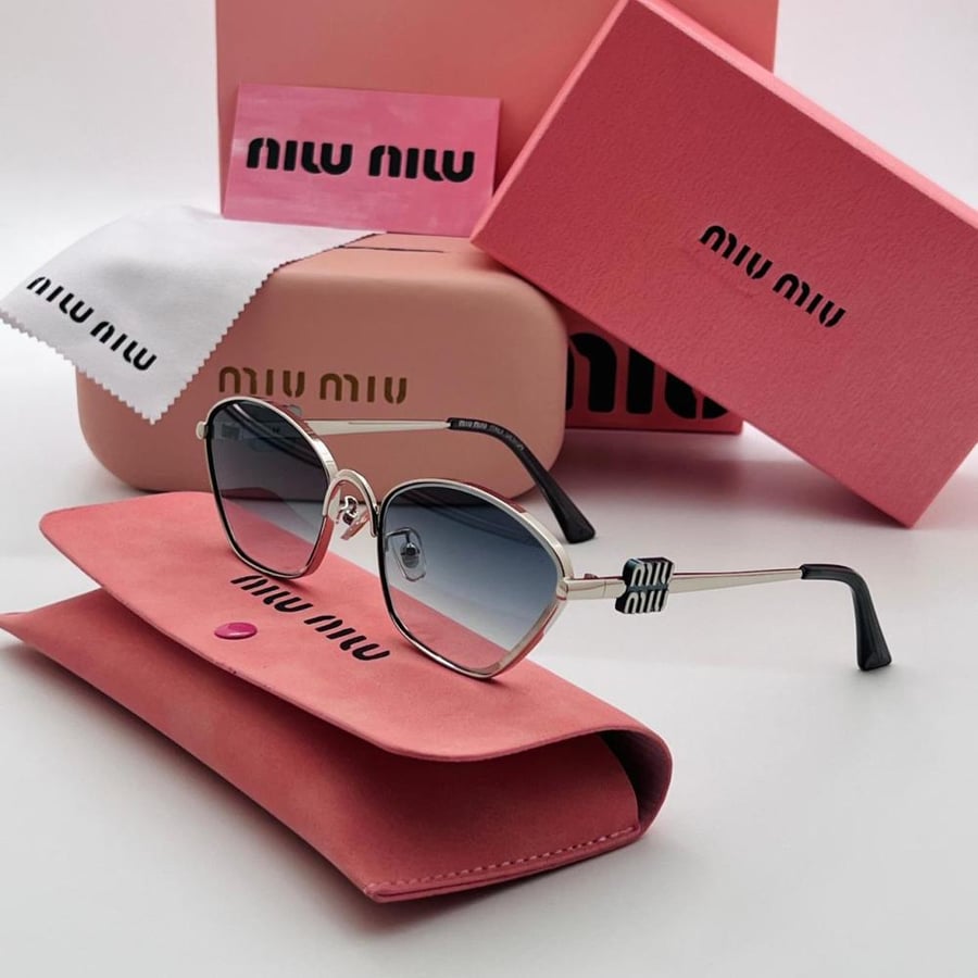 نظاره ميو ميو miu miu