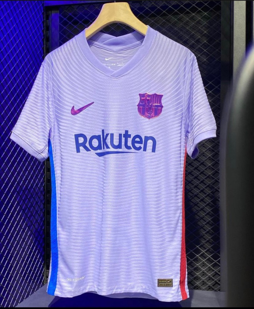 تيشيرت برشلونه الطقم الثاني 2022