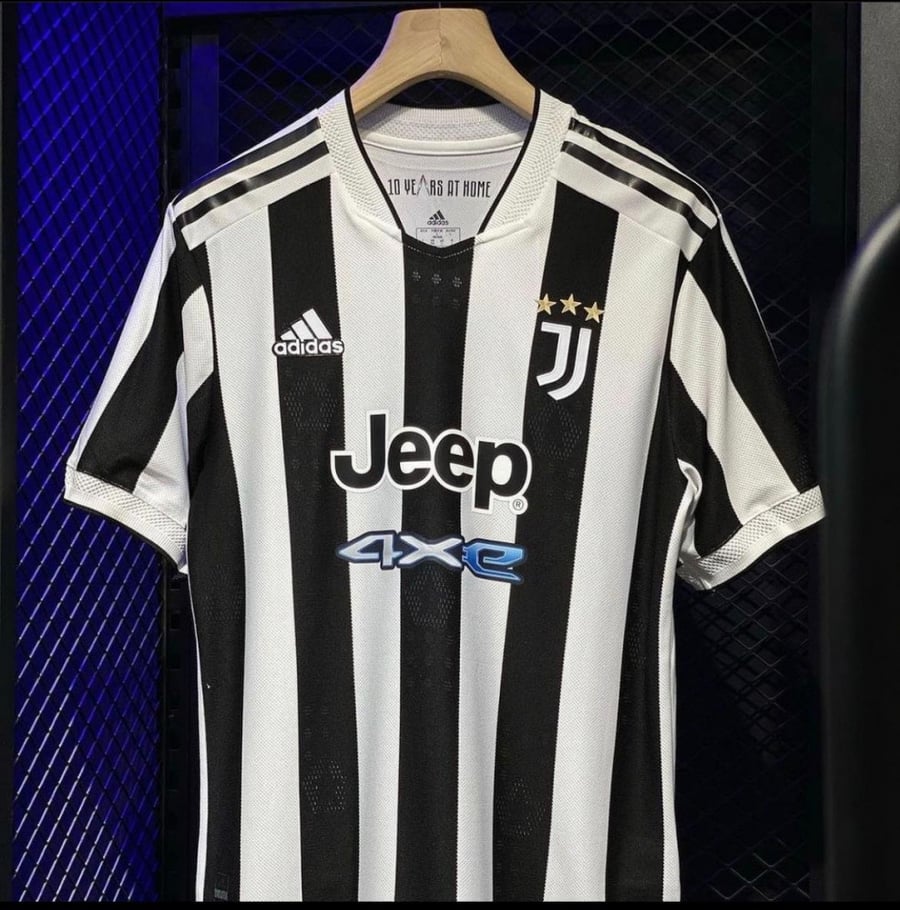 تيشيرت يوفنتوس الطقم الاساسي 2022