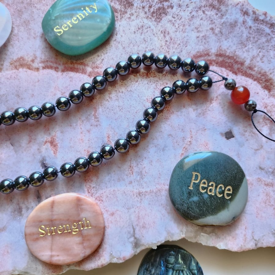 سبحة حجر الهيماتايت الفاخرة  Hematiteو الكرنيلين النادر Carnelian