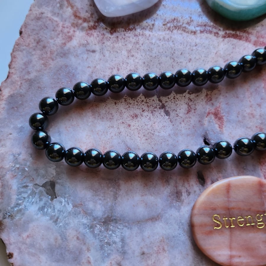 سبحة حجر الهيماتايت الفاخرة  Hematiteو الكرنيلين النادر Carnelian