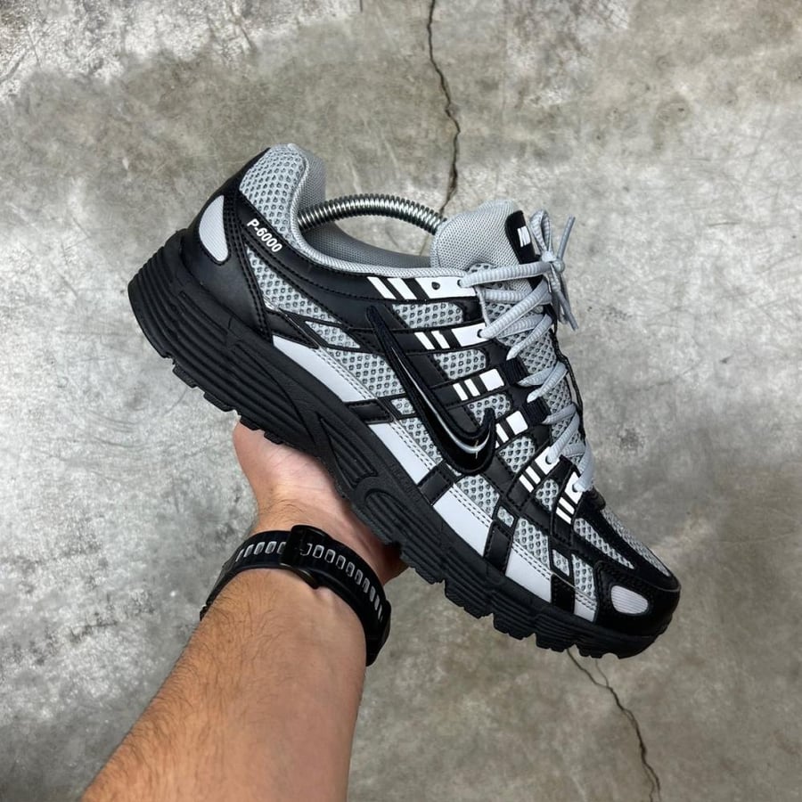 NIKE P6000