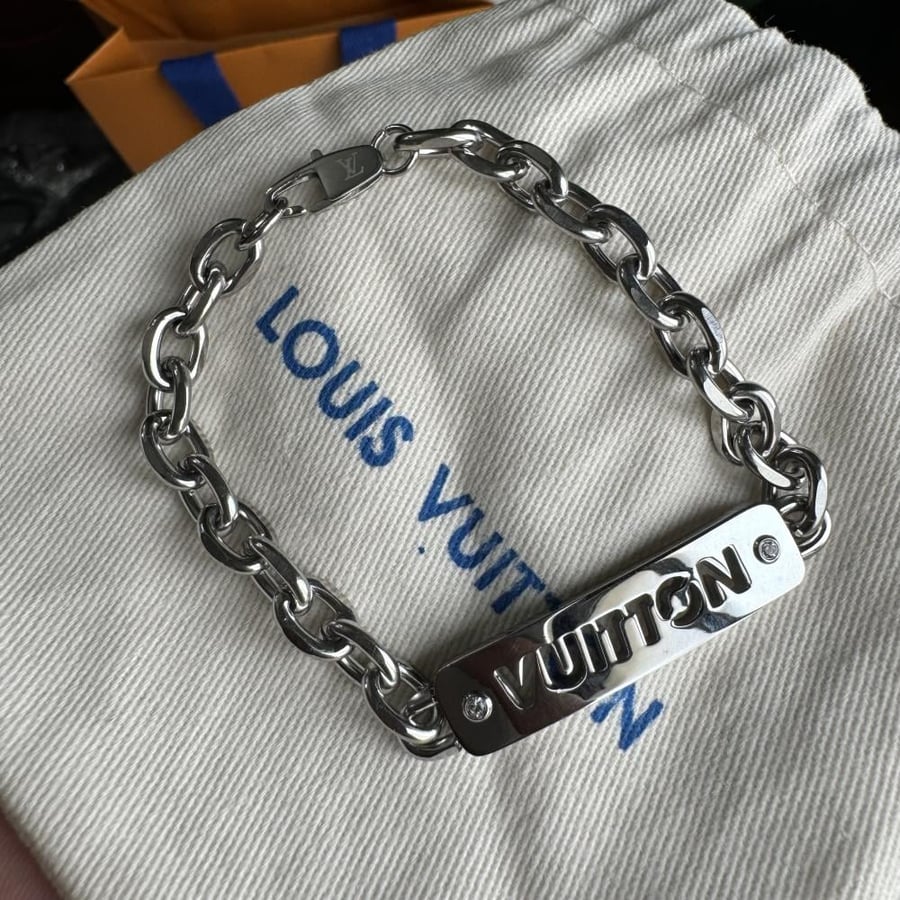 اسواره لويس فيتون LV ماستر كولتي