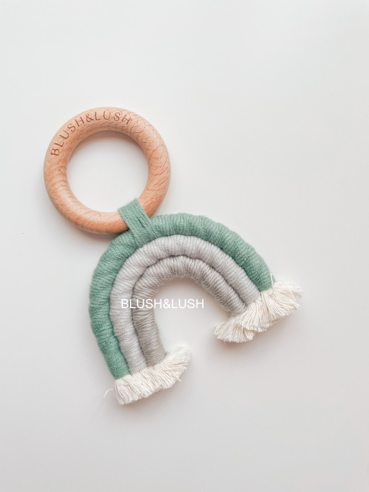 Baby Rainbow Teether/عضاضة رينبو