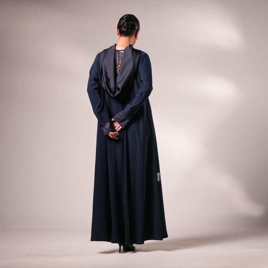 J12 | Navy blue