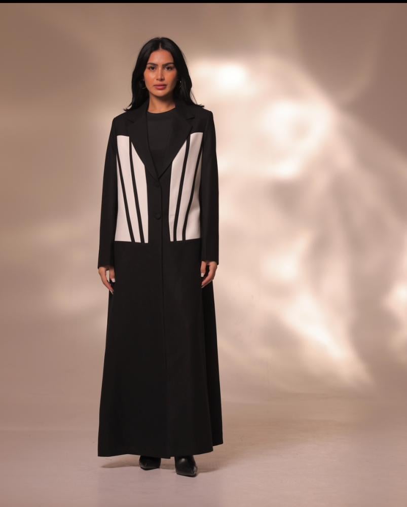 H106 Black&white