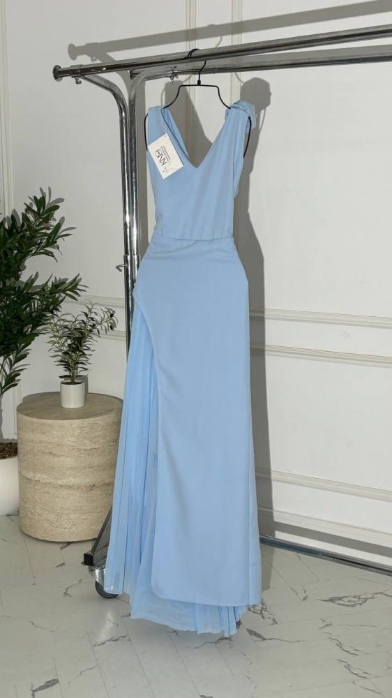 Faten dress light blue