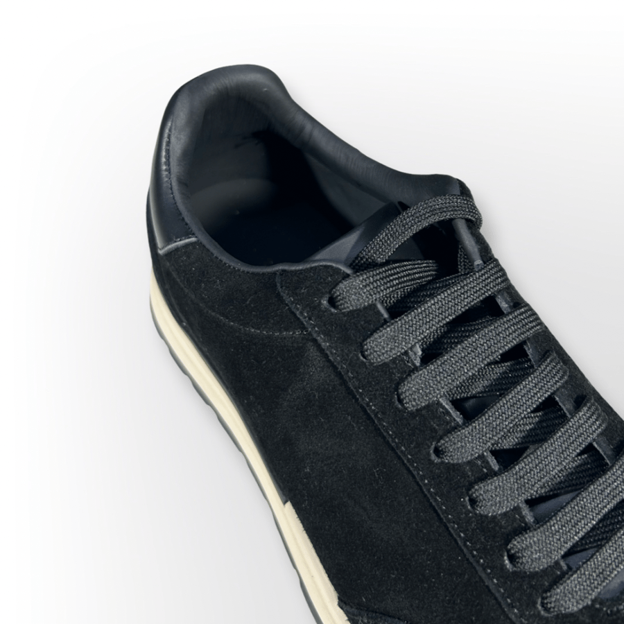 Modern shoes
