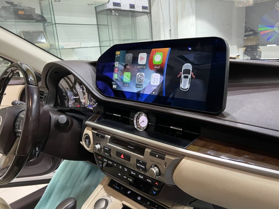 شاشة لكزس ES350 للفل كامل والنص الفل شكل 2023 تركب لموديل 2013-2018