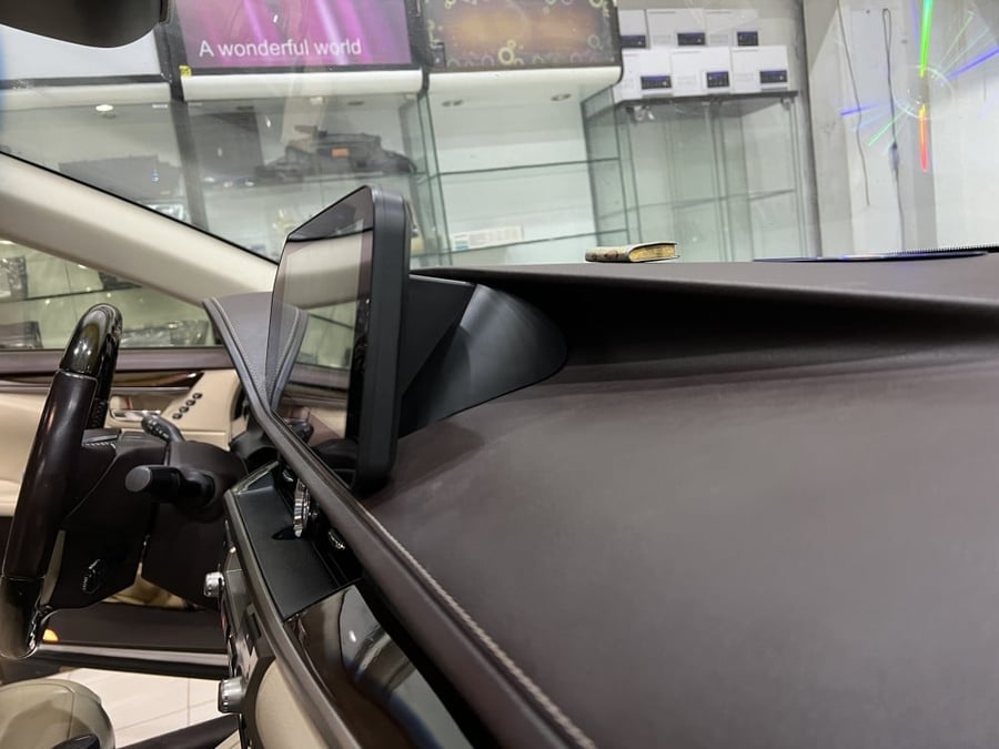 شاشة لكزس ES350 للفل كامل والنص الفل شكل 2023 تركب لموديل 2013-2018