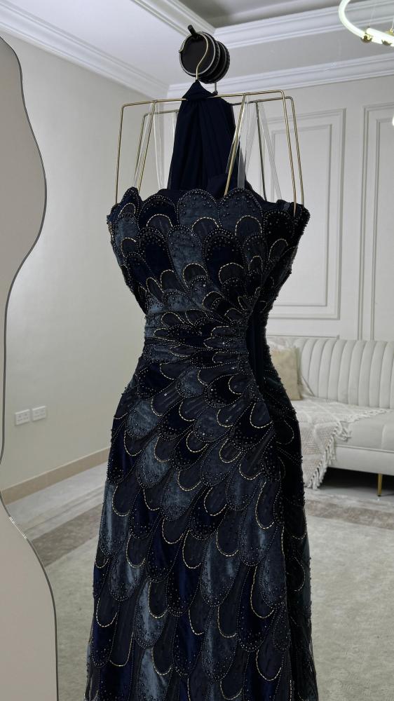 D38
