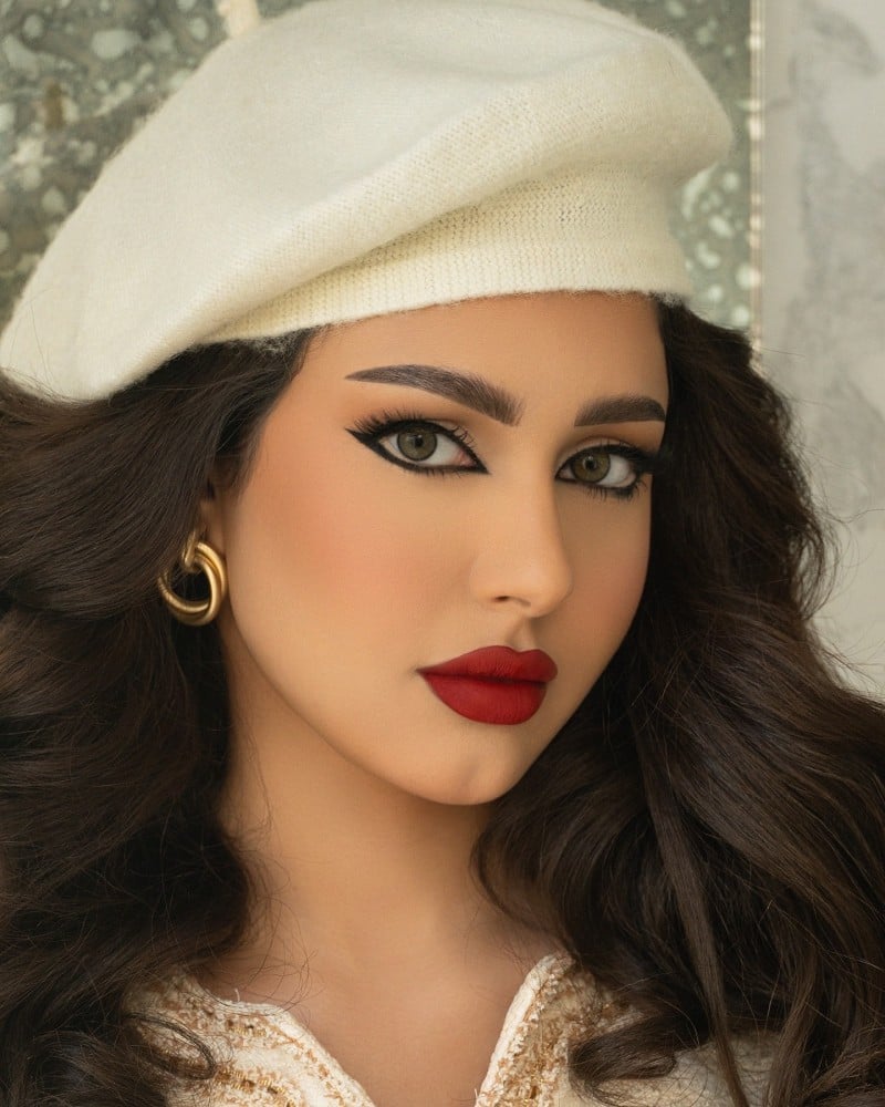عدسات تروفي اخضر زينة
