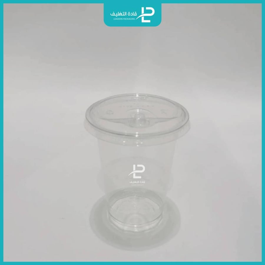اكواب بلاستيك شفاف بغطاء