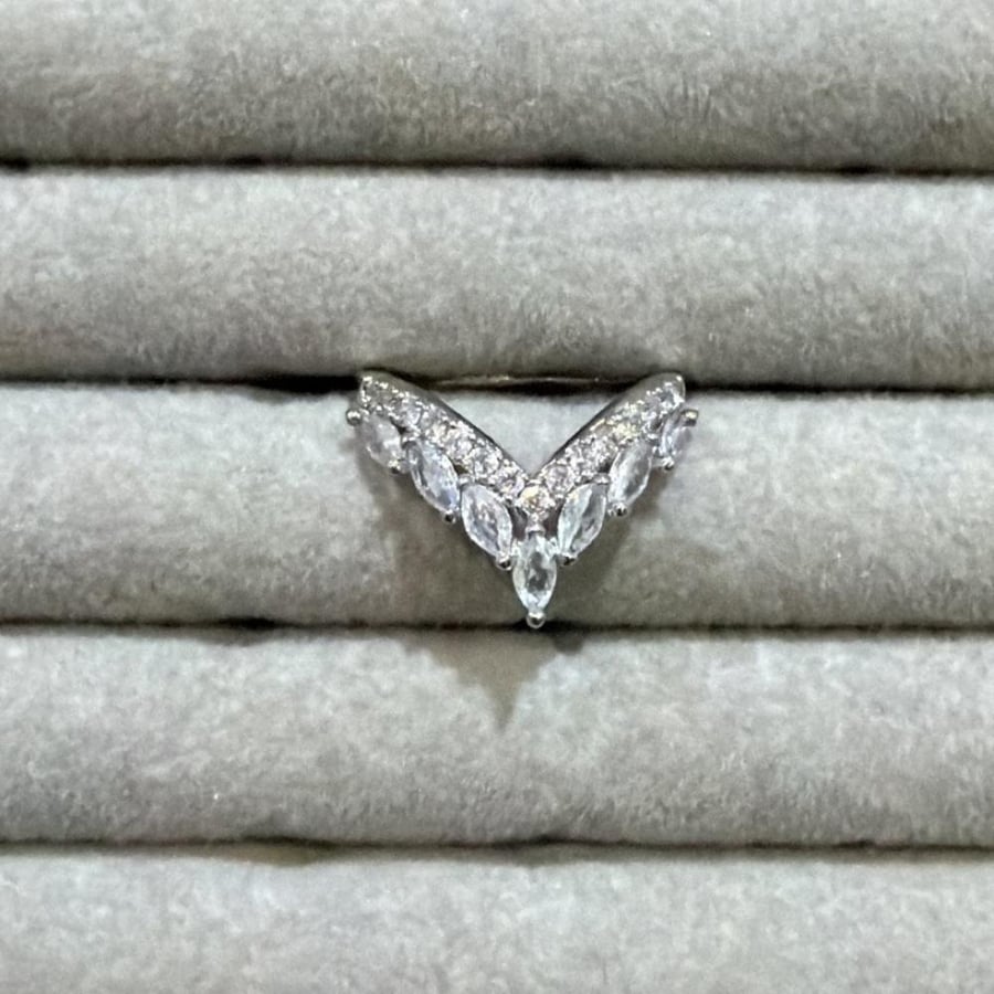 Ring E16