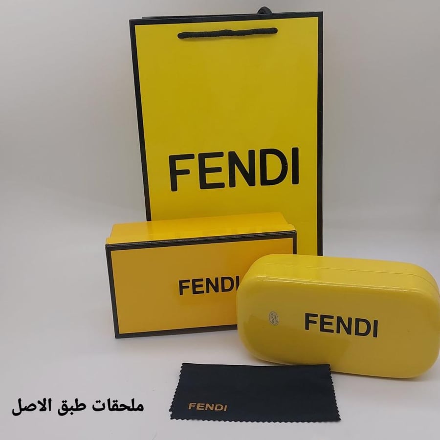 نظارة راقيه جود عالية  مع الملحقات طبق الاصل