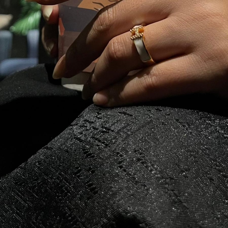 Free size ring
