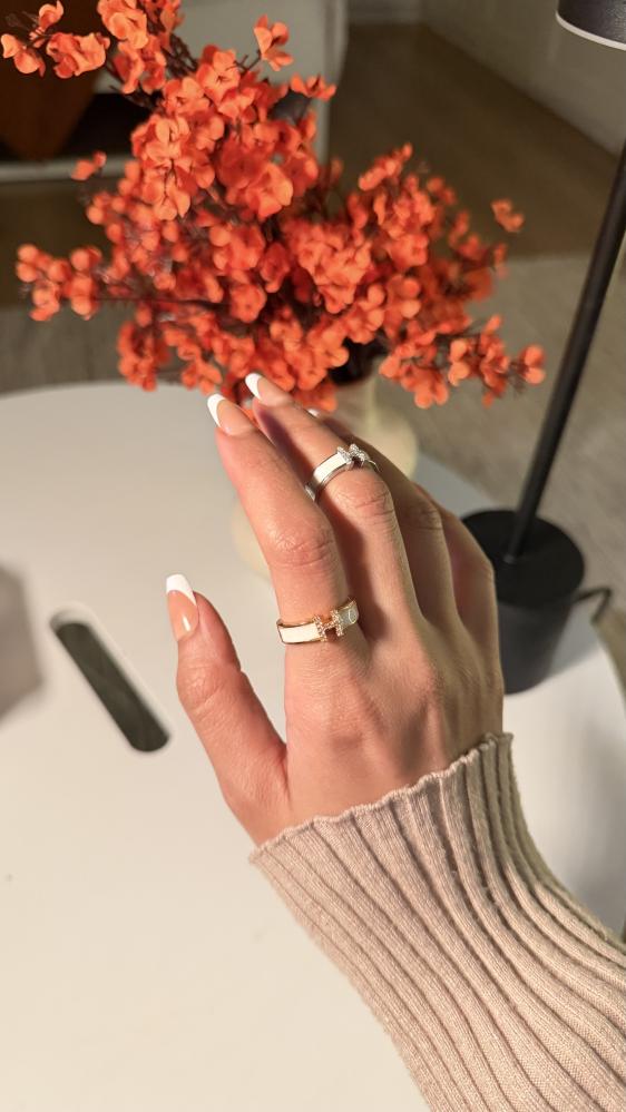 Free size ring