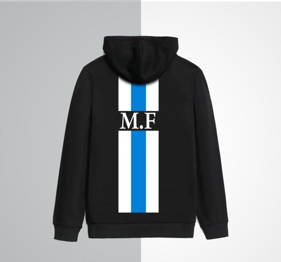 بلوفر بحركة M.F